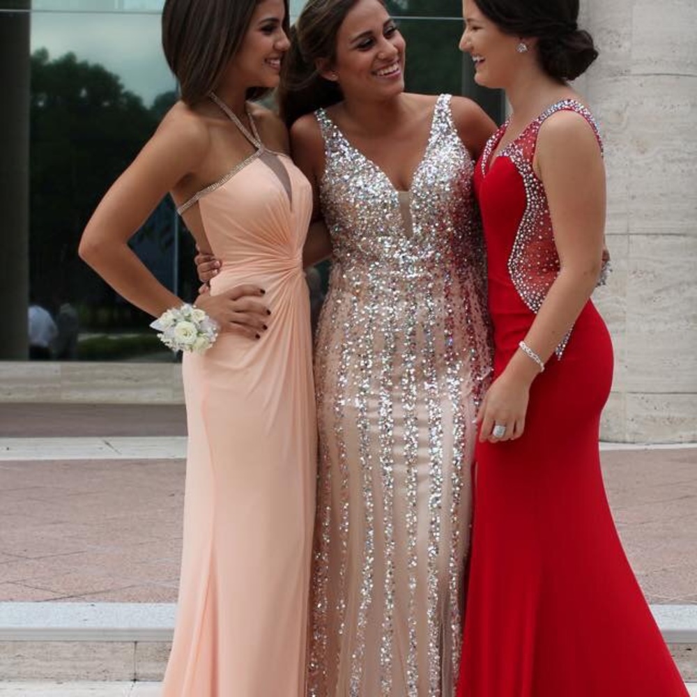 Prom dress - Picture 5 of 7